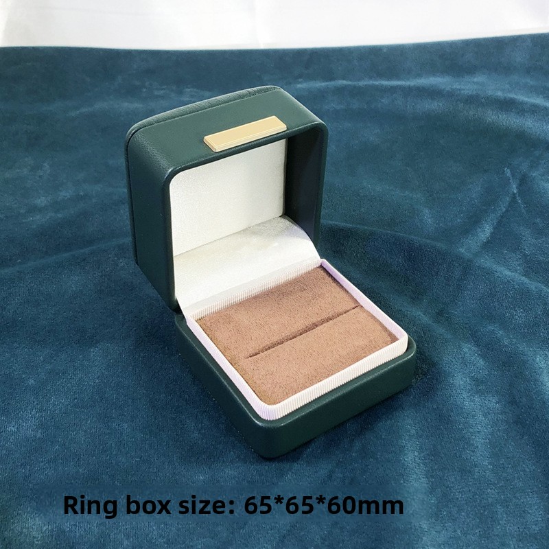 Dark green ring box.jpg
