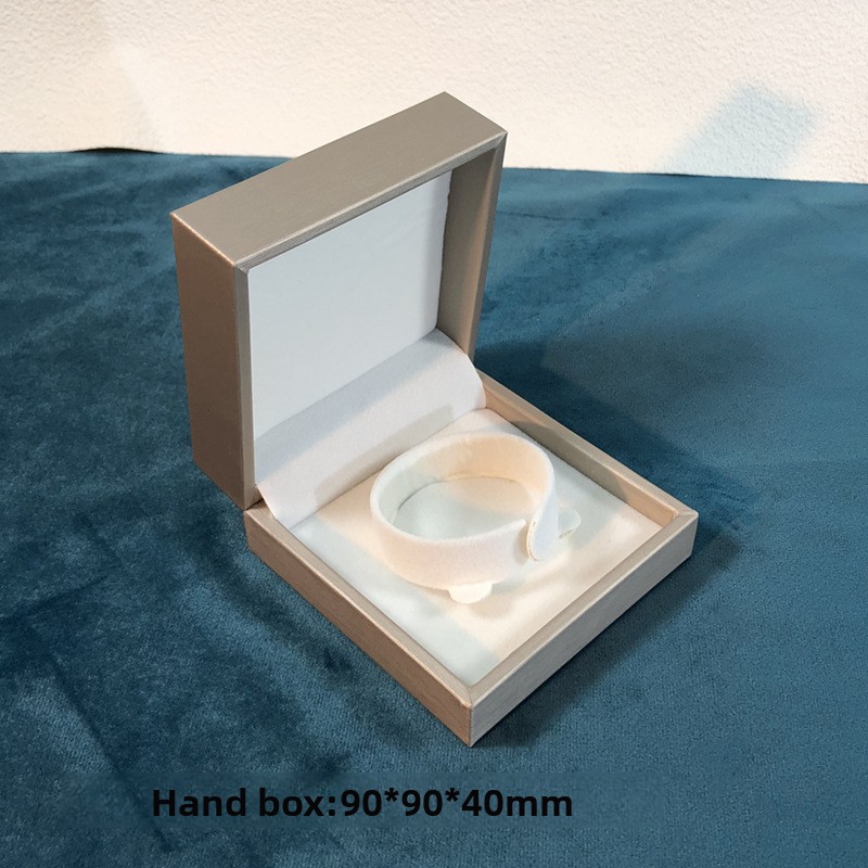Bracelet box.jpg