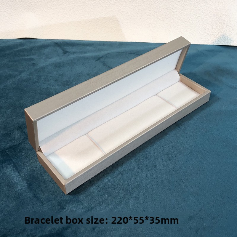 Bracelet box.jpg